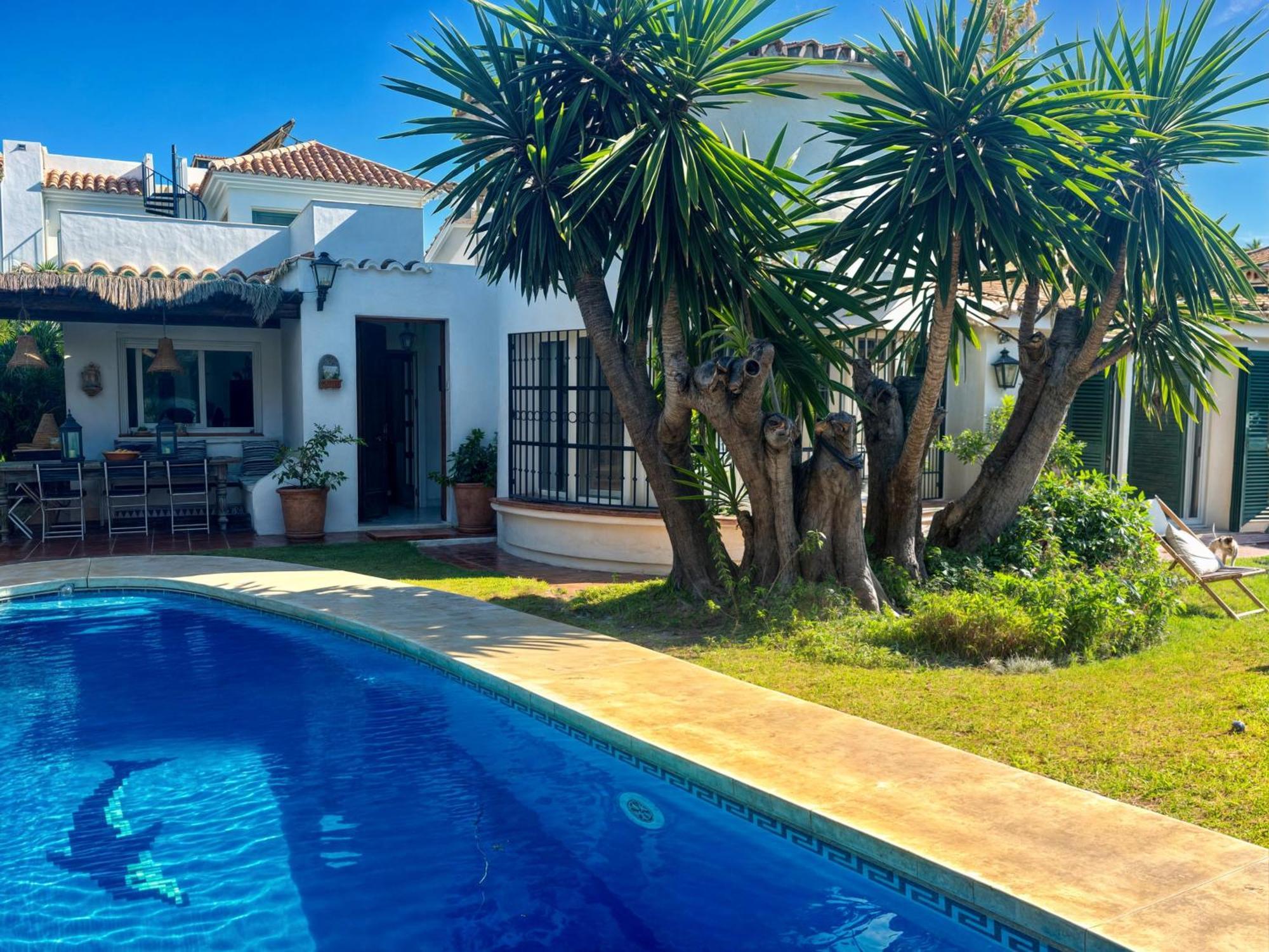 Villa Alfredo - Private Pool Next To The Beach Estepona Eksteriør billede